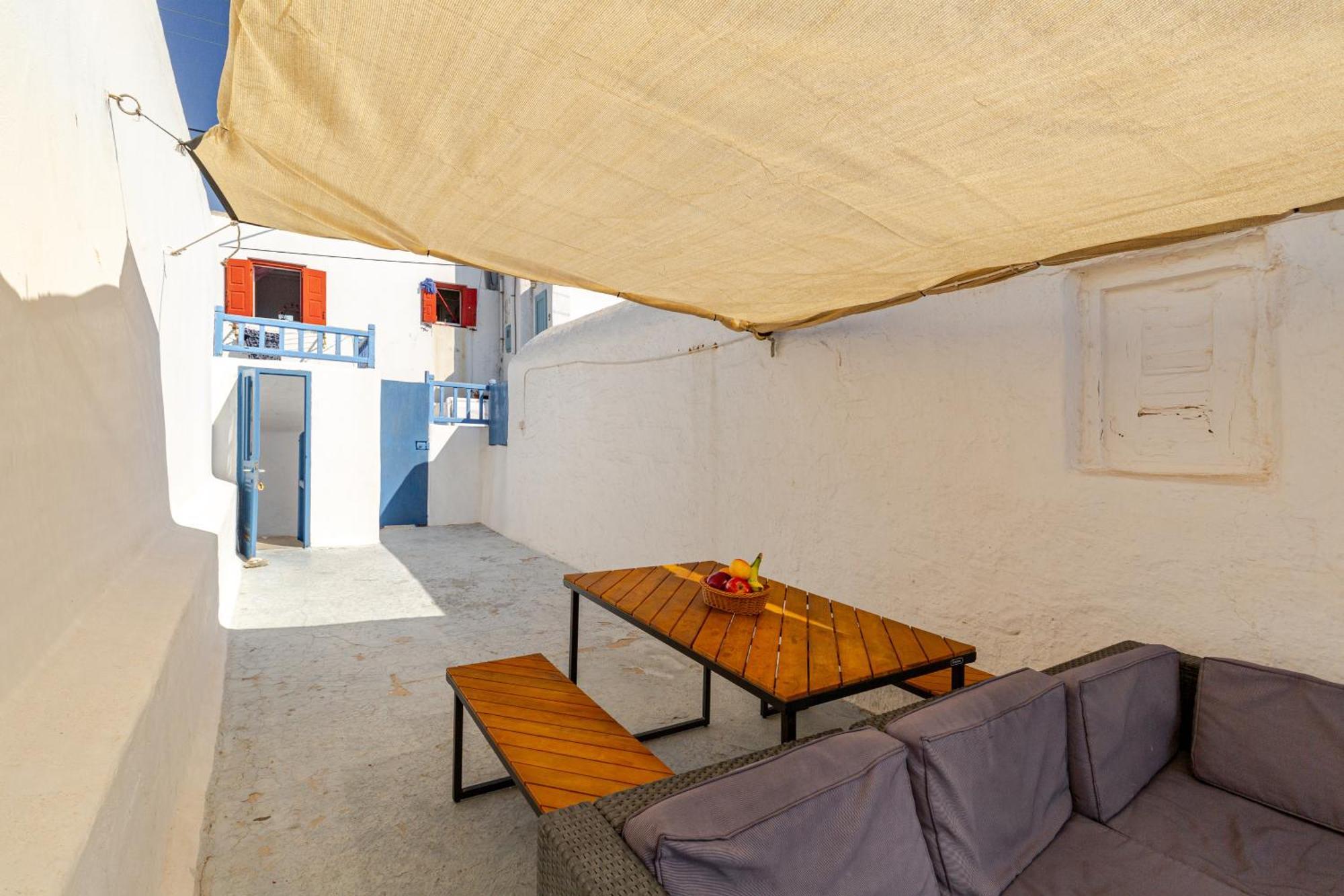 Elenitas Town House With Veranda And Sea View