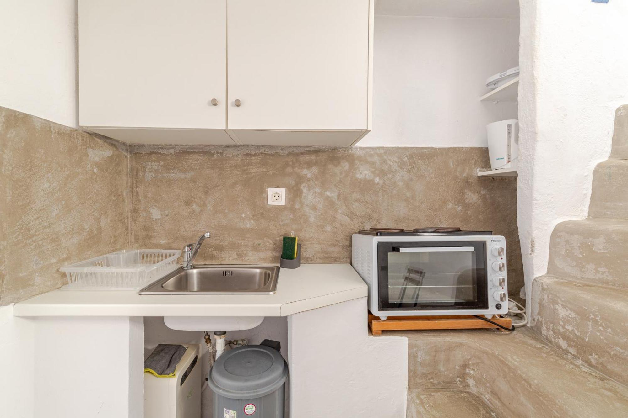 Elenitas Town House With Veranda And Sea View Apartment